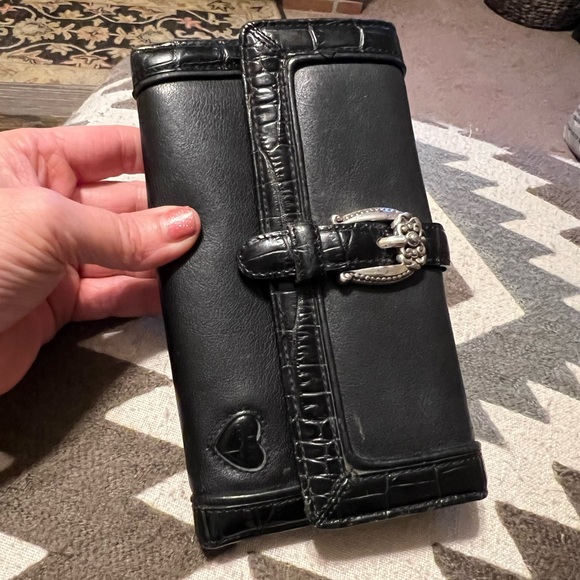 Retro Brighton Large Black Leather Crossbody purse Wallet Buckle Heart Details. - Picture 7 of 16